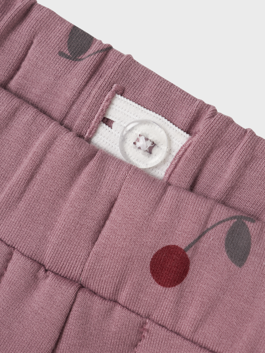 model_shot-front_full